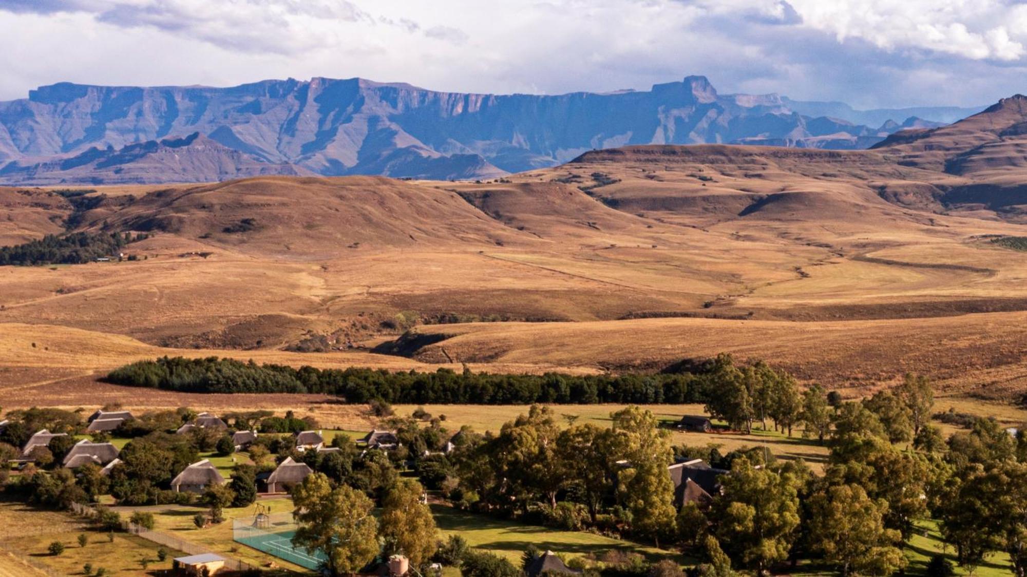 Montusi Mountain Lodge Bonjaneni Kültér fotó